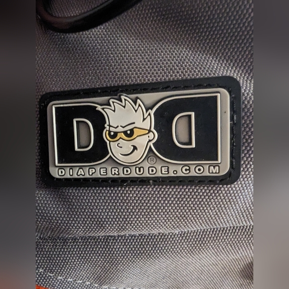 DIAPER DUDE MESSENGER DIAPER BAG, GRAY, ORANGE ZIPPERS, MULTIPLE POCKETS - Picture 5 of 7
